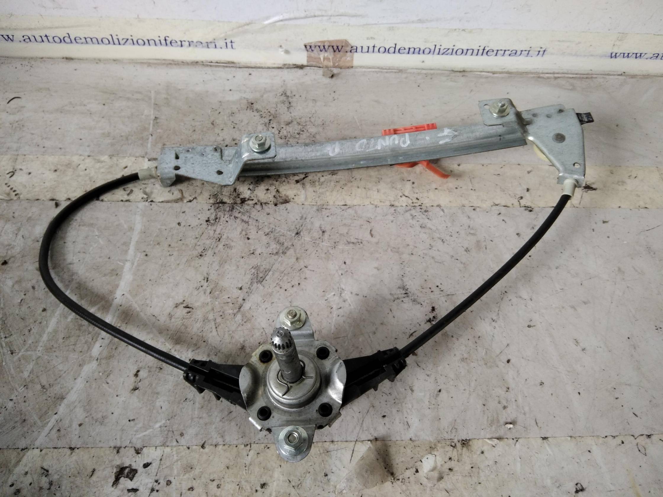 Alzacristallo porta post. sx.